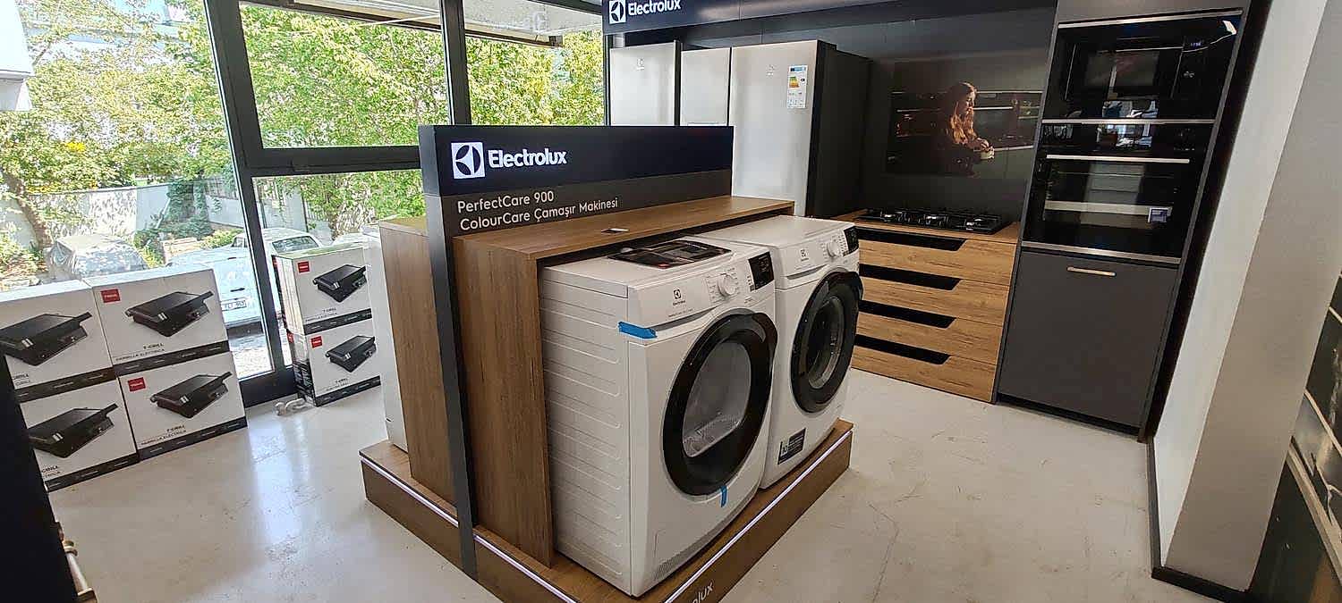 HOUSEHOLD APPLIANCES